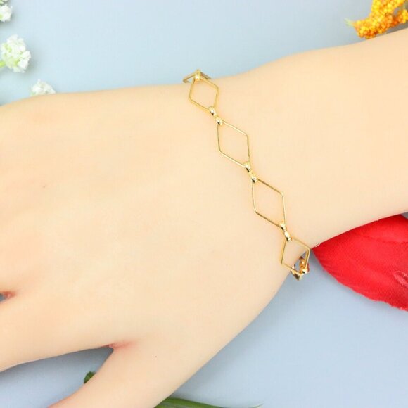 "Elegant & Trendy Bracelet, A Perfect Gift for Women, Thoughtful, EVCH1845 - Picture 3 of 10